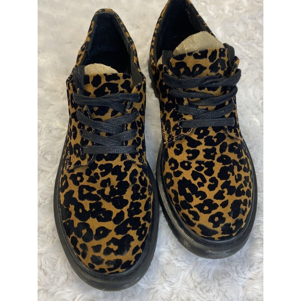 Fergalicious Lug Bottom Oxfords Size 8.5 Marvin Cheetah Print Tie Faux Suede